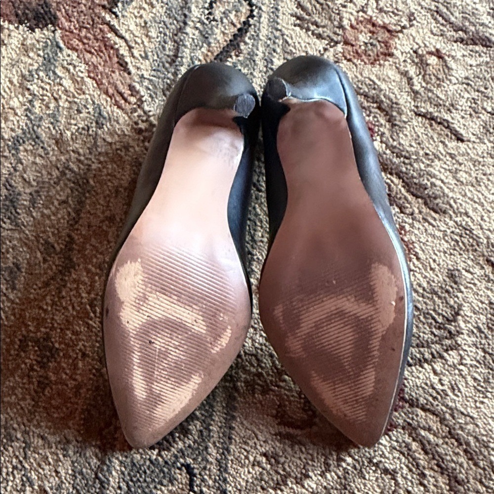 Betsey Johnson Black Pointed-Toe RACIEE 1 Sz. 7.5 Stiletto Heel Pumps - Picture 9 of 10